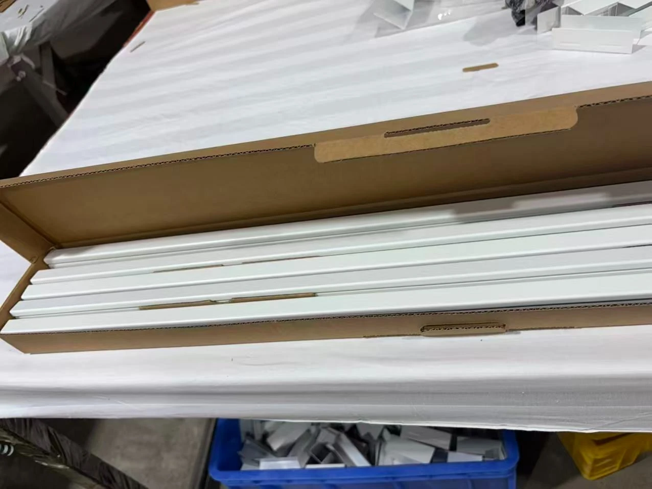 Cable Duct Includes Cover 1400mm 16x16 best Cable Duct Includes Cover 1400mm 16x16 best